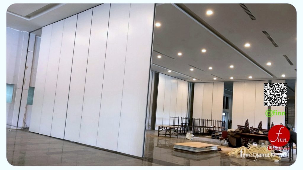 MOVABLE WALL SYSTEM (ผนังกันเสียงเคลื่อนที่) By FINN De'cor